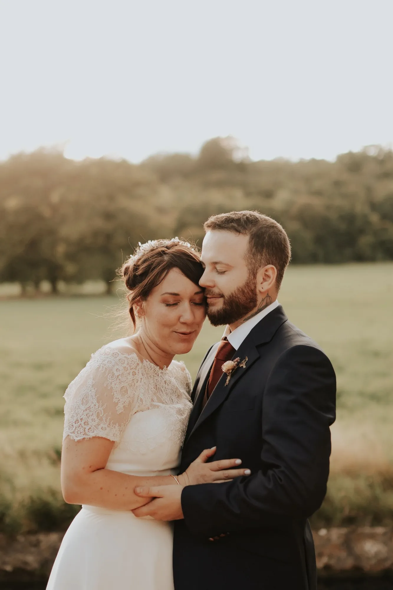Cérémonie de mariage sous les arbres