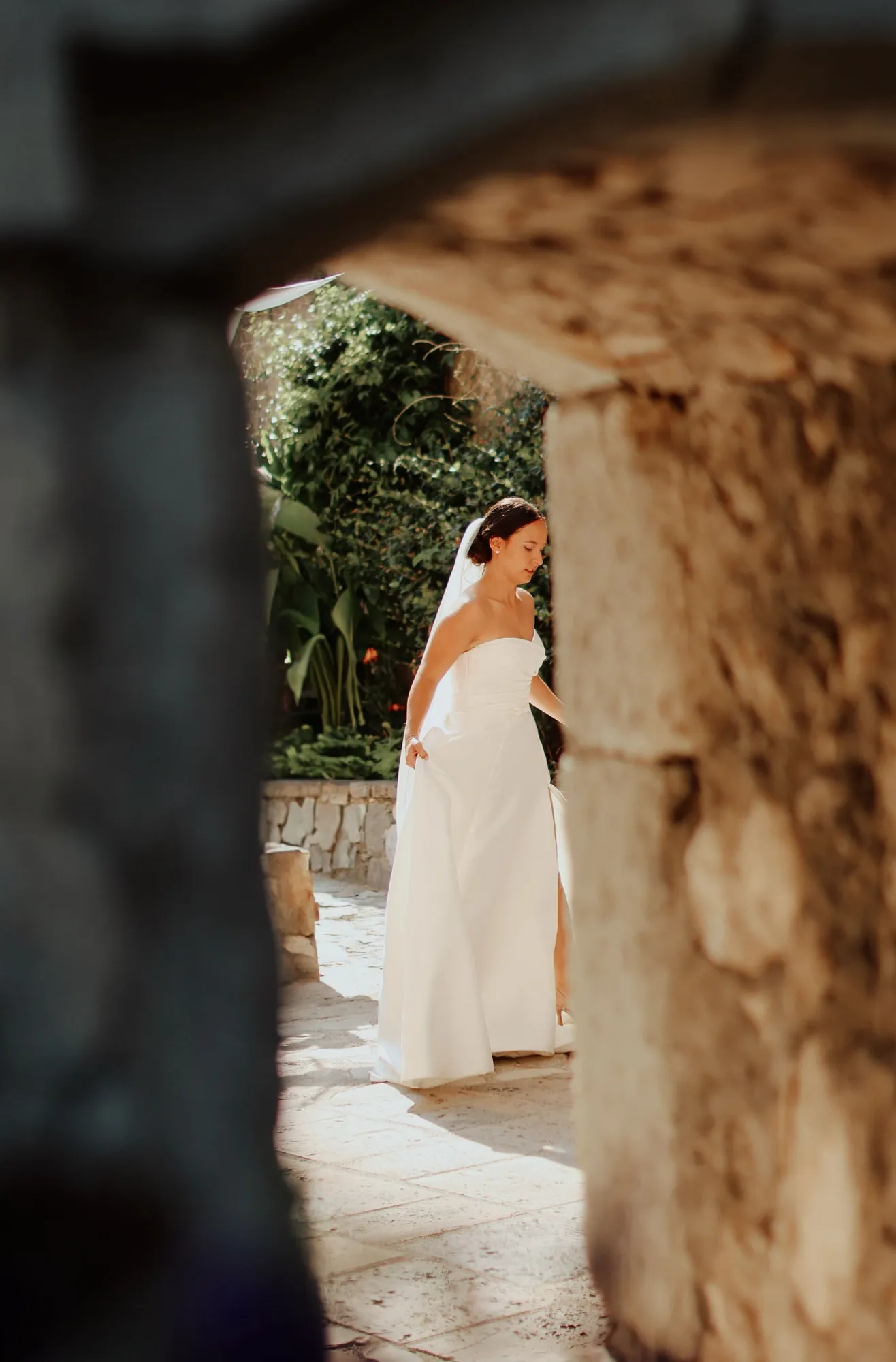 Portrait de mariée en intérieur